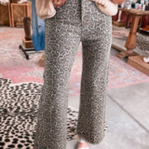 Leopard Frayed High Waist Jeans